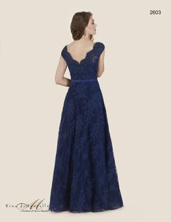 Style COL3062DR Colors Blue Size 14 Navy Floor Length Ball gown on Queenly