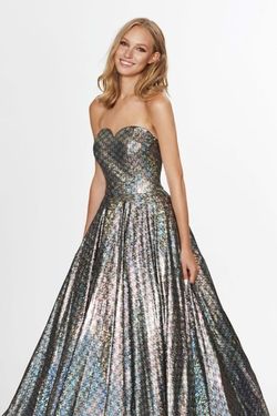 Style 91127 Angela & Alison Gold Size 6 A-line Dress on Queenly