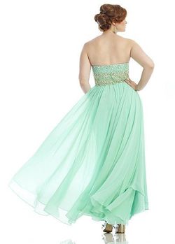 Style D477 Riva Green Size 18 Floor Length $300 Prom A-line Dress on Queenly