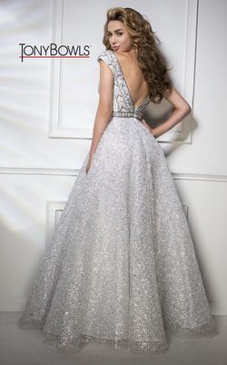 Style TB117282 Tony Bowls White Size 6 Prom Sequined Cap Sleeve Floor Length A-line Dress on Queenly