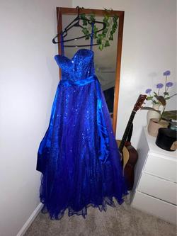 Style BALL GOWN Blue Size 2 Ball gown on Queenly