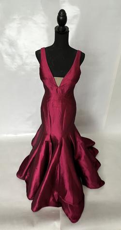 Mac Duggal Red Size 4 Bodycon Jersey Mermaid Dress on Queenly