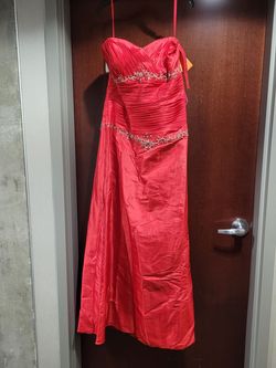 Style 10030 Mori Lee Paparrazi Red Size 14 Plus Size Tall Height A-line Dress on Queenly