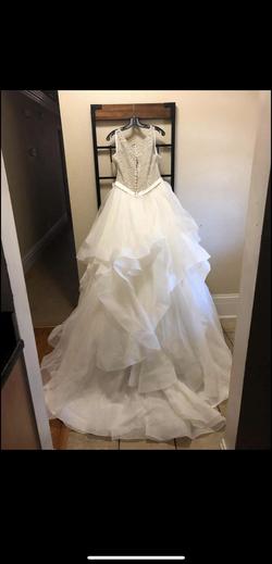 Allure couture bridal White Size 22 Plus Size Ball gown on Queenly