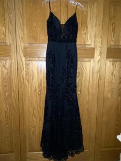 Nina Canacci Black Size 2 Train Cocktail Dress on Queenly