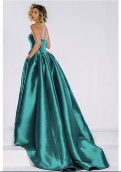 Jovani Green Size 8 Train Emerald Ball gown on Queenly