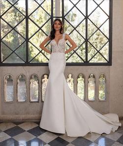 Style Carlo  (LINED) Pronovias White Size 16 Plus Size Ball gown on Queenly