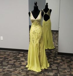 Yellow Size 4 A-line Dress on Queenly