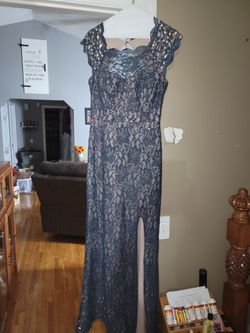 City Triangles Blue Size 12 50 Off Lace Plus Size Side slit Dress on Queenly