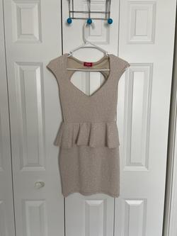 Nude Size 0 Cocktail Dress on Queenly