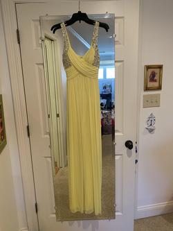 Yellow Size 0 Straight Dress on Queenly