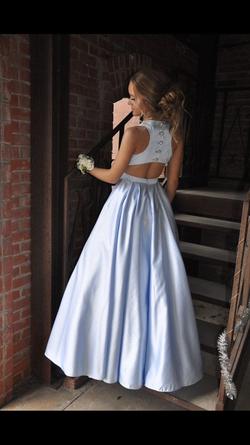 Sherri Hill Blue Size 0 Floor Length Medium Height Ball gown on Queenly