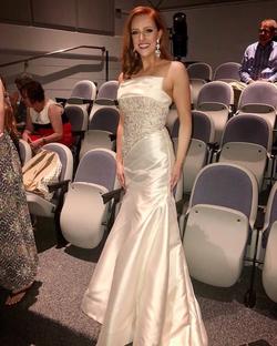 Mac Duggal White Size 6 Floor Length Mermaid Dress on Queenly