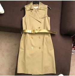 Michael Kors Gold Size 2 Cocktail Dress on Queenly