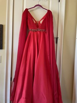 Alyce Red Size 0 Tulle $300 Ball gown on Queenly
