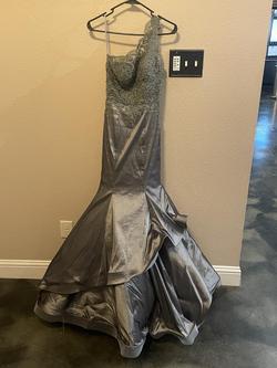 Terry Costa Silver Size 4 Floor Length Mermaid Dress on Queenly