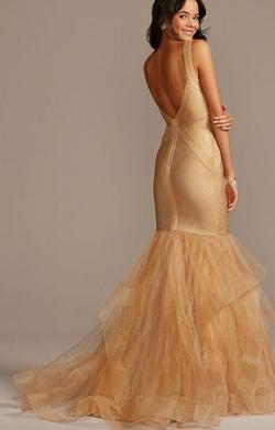 David's Bridal Gold Size 2 Prom Mermaid Dress on Queenly