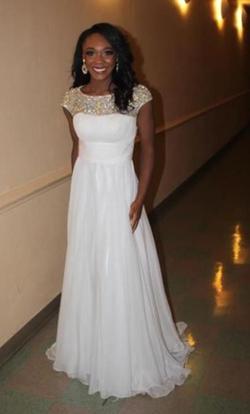 Sherri Hill White Size 4 Prom A-line Dress on Queenly