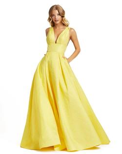 Style 67098 Mac Duggal Yellow Size 14 Plus Size Ball gown on Queenly