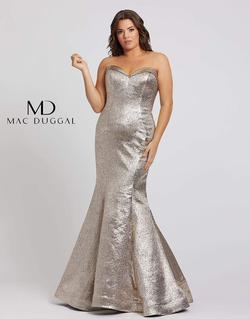 Style 67230 Mac Duggal Gold Size 14 Plus Size Mermaid Dress on Queenly