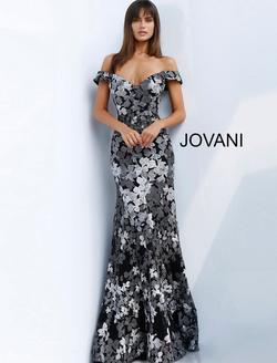 Style 61380 Jovani Black Size 12 Plus Size Straight Dress on Queenly