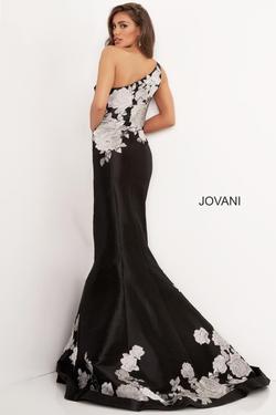 Style 3918 Jovani Black Size 20 Silver Plus Size Mermaid Dress on Queenly