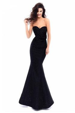 Style 93307 Tarik Ediz Black Size 16 Plus Size Mermaid Dress on Queenly