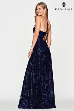 Style S10669 Faviana Blue Size 4 Navy Lace Tulle Side slit Dress on Queenly