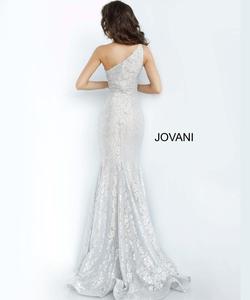 Style 00353 Jovani Silver Size 4 Lace Straight Dress on Queenly