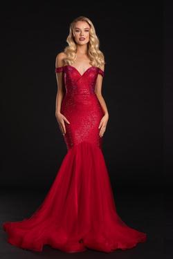 Style PS21251 Portia and Scarlett Red Size 8 Sequin Tulle Mermaid Dress on Queenly
