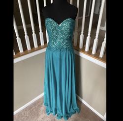 La Femme Green Size 8 Lace Strapless Straight Dress on Queenly