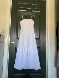 David's Bridal White Size 12 Floor Length A-line Dress on Queenly