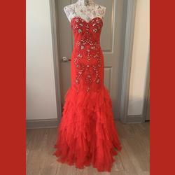 MILANO  Red Size 4 Fitted Black Tie Tulle Mermaid Dress on Queenly