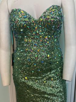 Vienna Green Size 14 Black Tie Floor Length Prom Mermaid Dress on Queenly