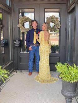 Sherri Hill Yellow Size 0 Prom Straight Dress on Queenly