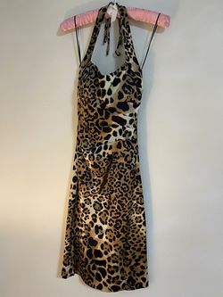 Gold Size 2 Cocktail Dress on Queenly