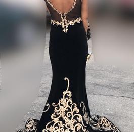 Tiffany Designs Black Size 2 V Neck Floor Length Mermaid Train Dress on Queenly