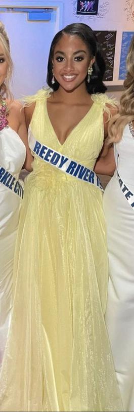 Sherri Hill Yellow Size 6 Embroidery Feather Prom A-line Dress on Queenly