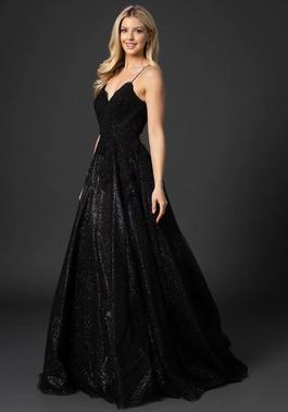 Style 5200 Nina Canacci Black Size 6 Floor Length Ball gown on Queenly