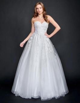 Style 9137 Nina Canacci White Size 8 Floor Length Ball gown on Queenly