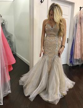 Sherri Hill Nude Size 10 Sequin Strapless Prom Jewelled Mermaid Dress on Queenly