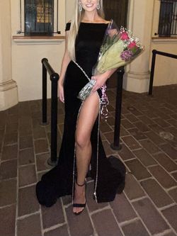 Sherri Hill Black Size 2 Velvet Floor Length Jewelled Side slit Dress on Queenly