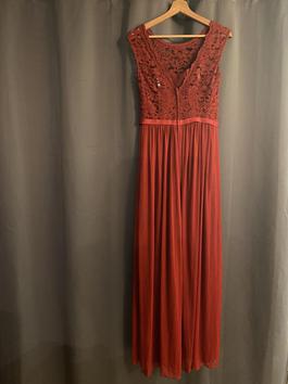 David's Bridal Red Size 6 Bridesmaid Straight Dress on Queenly