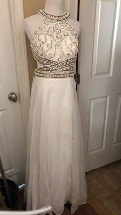 Mac Duggal White Size 6 Prom Floor Length Side Slit Straight Dress on Queenly