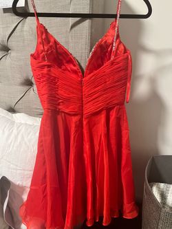 Mac Duggal Red Size 2 Sequined Midi Cocktail Dress on Queenly