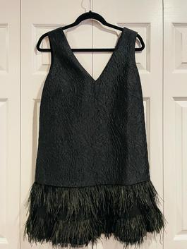 BCBG MAXARIA Black Size 6 Feather Homecoming $300 Feathers Cocktail Dress on Queenly