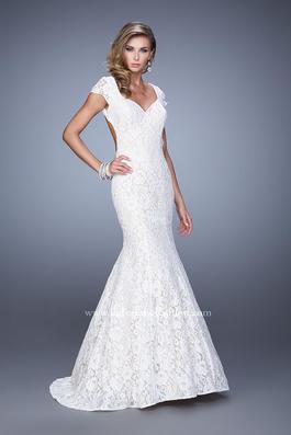 Style 21509 La Femme White Size 4 Ivory A-line Dress on Queenly