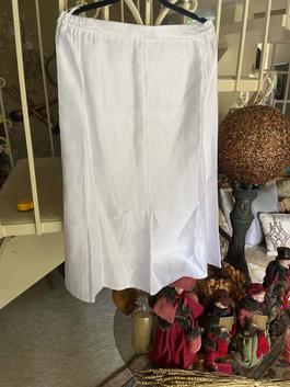 White Size 14 Cocktail Dress on Queenly