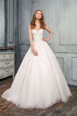 Style 99015 Justin Alexander White Size 10 Cotillion Floor Length Long Sleeve Ball gown on Queenly