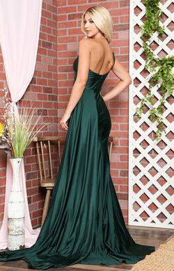 Style Morgan Amelia Couture Green Size 16 $300 Plus Size One Shoulder Straight Dress on Queenly